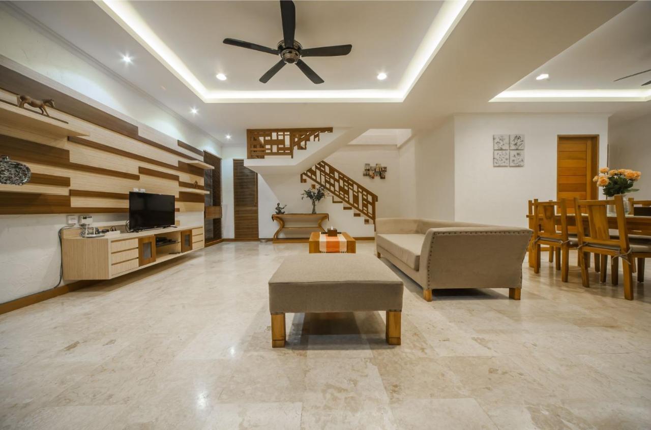 Suzuki 2 Villa Seminyak (Bali)